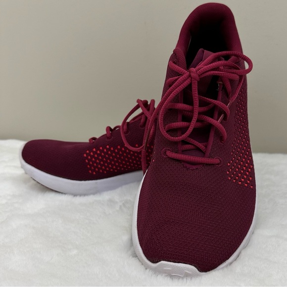 Under Armour Women's Rapid LE Burgundy Raspberry Size 7 Running Shoes - Picture 2 of 12